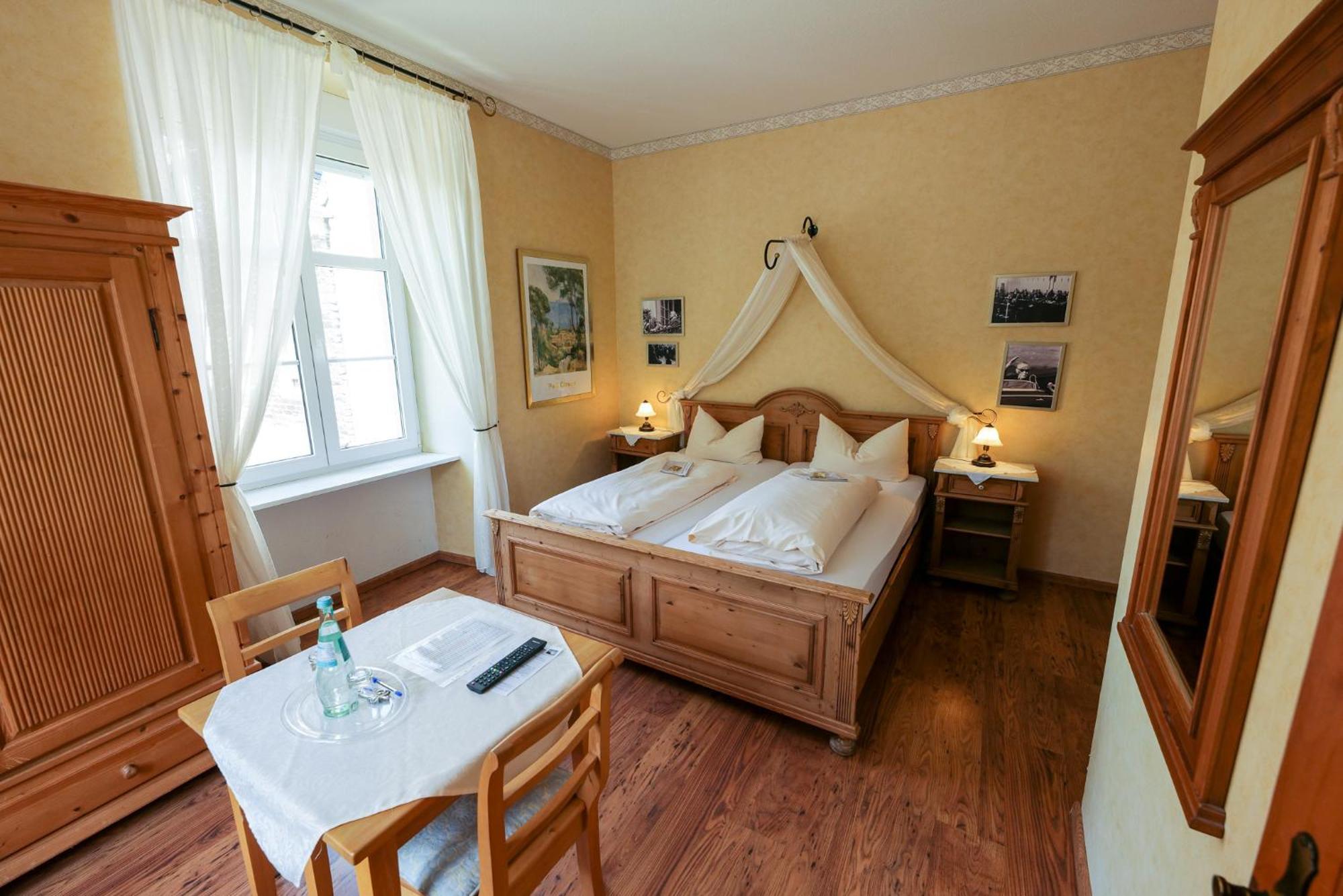 Hotel Alte Buergermeisterei Ediger-Eller Eksteriør bilde